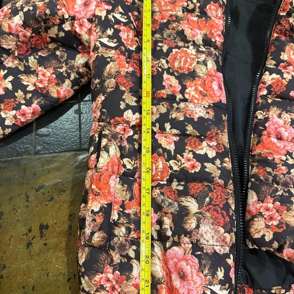 Puffer Floral Jacket with the Hood - Picture 12 of 14
